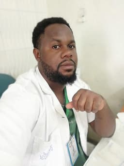 Dr. MVELE Evrard